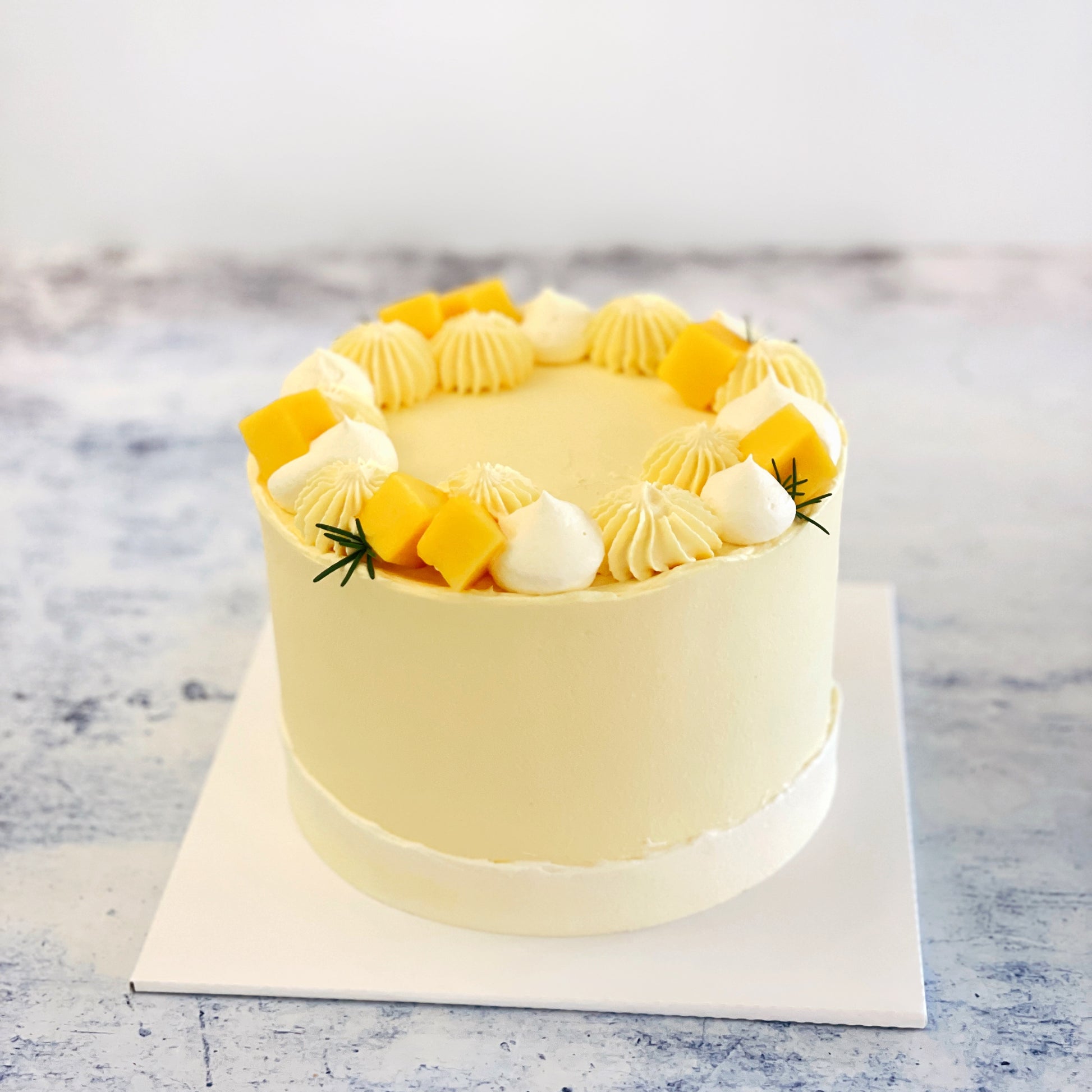 Little Mango Cake